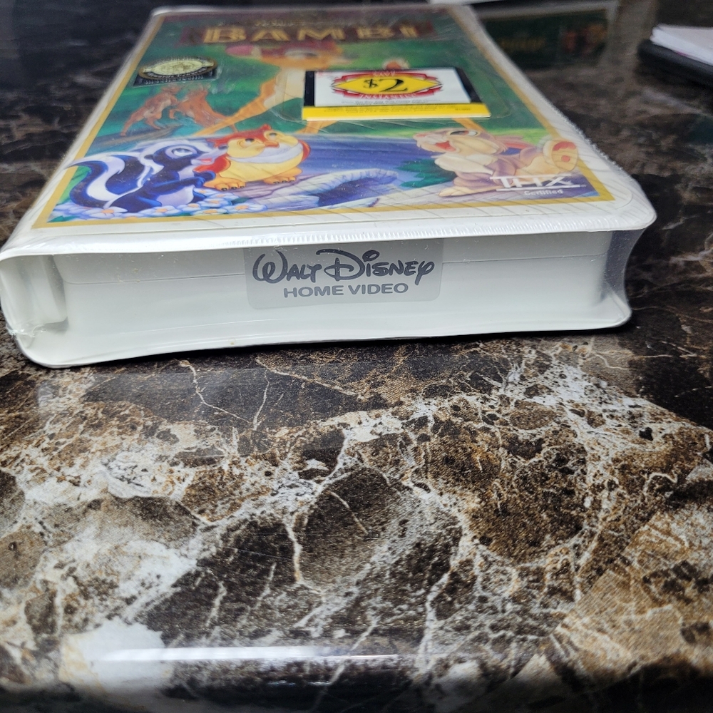 Disney Bambi Limited Edition VHS - Picture 3 of 4